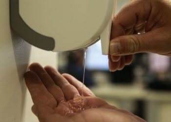 Ministro determinou que recurso seja aplicado no combate à covid-19