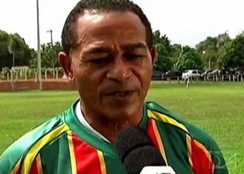 Menor jogador de futebol da história, ex-atacante brasileiro morre aos 63 anos