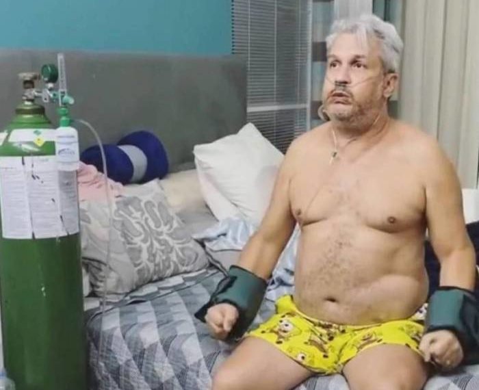 Vídeo: Sikêra Jr,  recuperação em pleno vapor, toca guitarra, e faz exercícios para melhorar a respiração