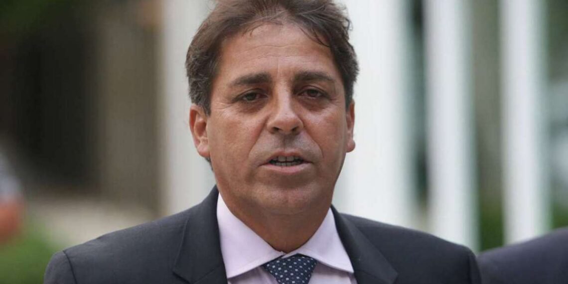 VEREADOR ZICO BACANA É VÍTIMA DE ATENTADO EM ANCHIETA