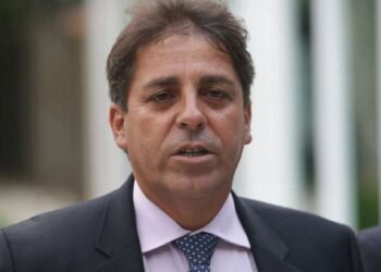 VEREADOR ZICO BACANA É VÍTIMA DE ATENTADO EM ANCHIETA