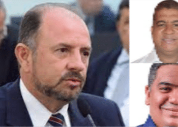 ANDRÉ DA TEO E VÂNIO MIL COISAS PODEM ENTRAR EM CAMPO