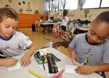 CRESCE 66% O TOTAL DE CRIANÇAS QUE NÃO SABEM LER NEM ESCREVER NO BRASIL