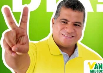 VÂNIO PODE FICAR NA PRAIA A VER NAVIOS